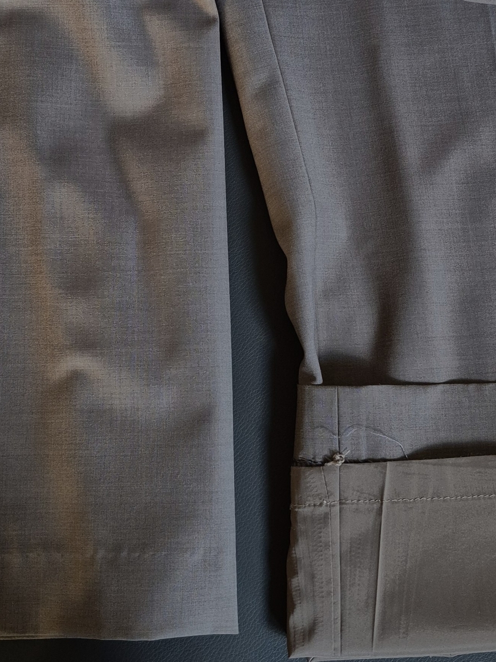 Ann Taylor Women's Dark Taupe Brown Single-Button Suit Jacket And Pants Size 12 - Picture 8 of 8